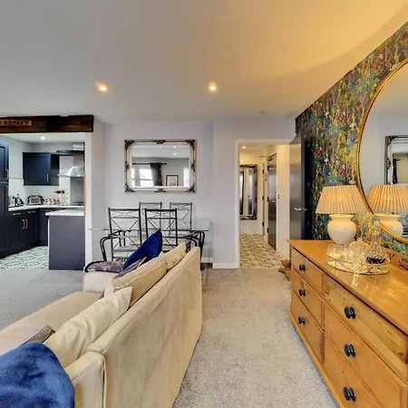 아파트 Stylish Flat With Private Parking