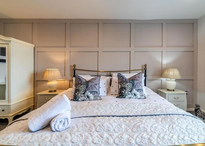 Stylish Flat With Private Parking York